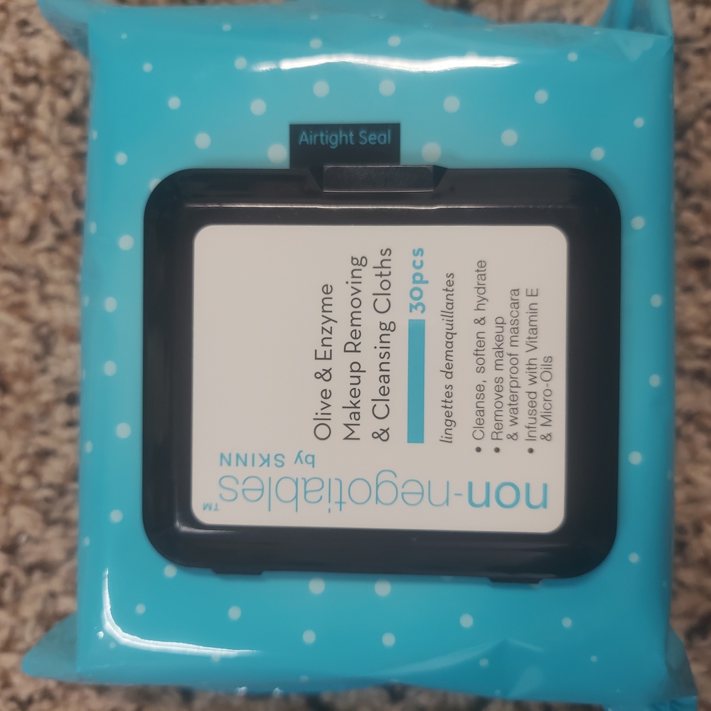 Non-Negotiables Makeup Removing Cloths